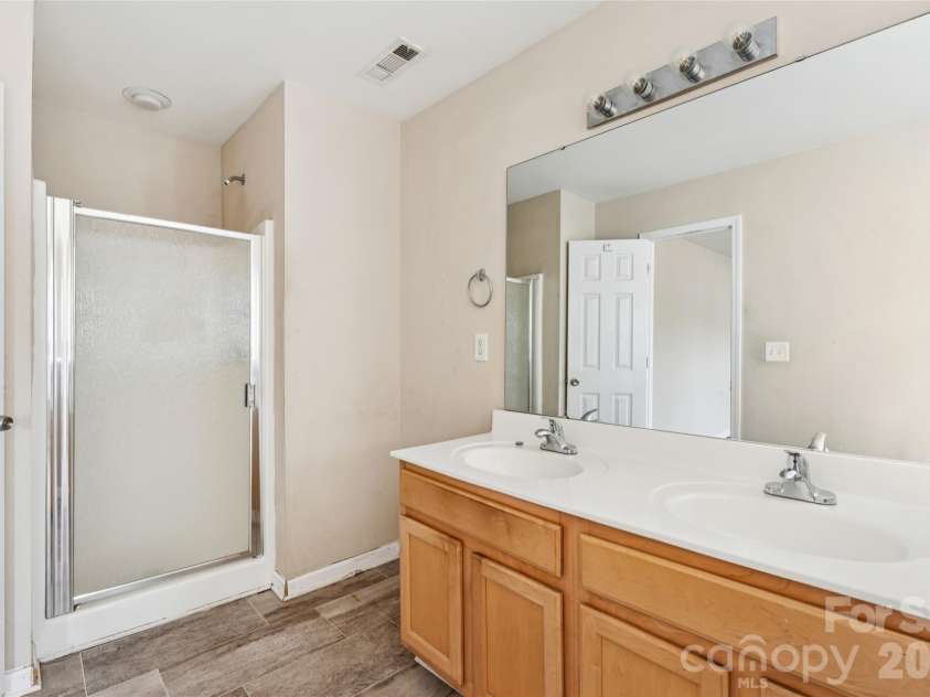 781 Plateau Court, Rock Hill, SC 29730.  MLS# CAR4360888, YatesRealty ID 8598. 
