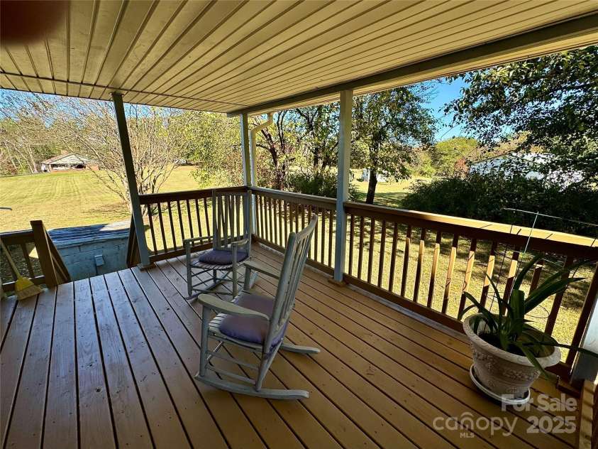 4689 Lakeview Acres Road, Valdese, NC 28690.  MLS# CAR4260635, YatesRealty ID 8599. 
