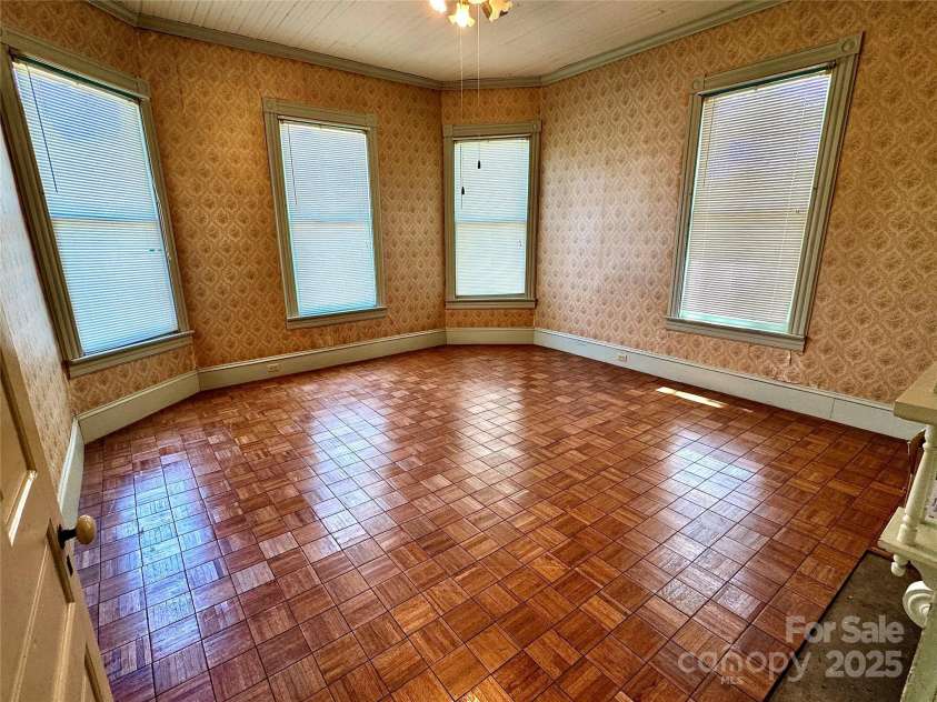 4689 Lakeview Acres Road, Valdese, NC 28690.  MLS# CAR4260635, YatesRealty ID 8599. 