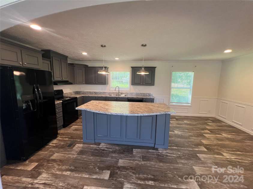 111 Sweetwater Drive, Statesville, NC 28625.  MLS# CAR4134411, YatesRealty ID 86. Kitchen