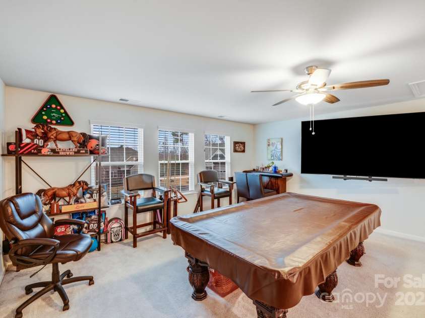 16812 Lookout Landing Lane, Charlotte, NC 28278.  MLS# CAR4218167, YatesRealty ID 860. Bonus Room