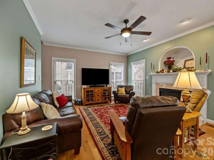 3036 Tifton Grass Lane, Charlotte, NC 28269.  MLS# CAR4341995, YatesRealty ID 8600. 