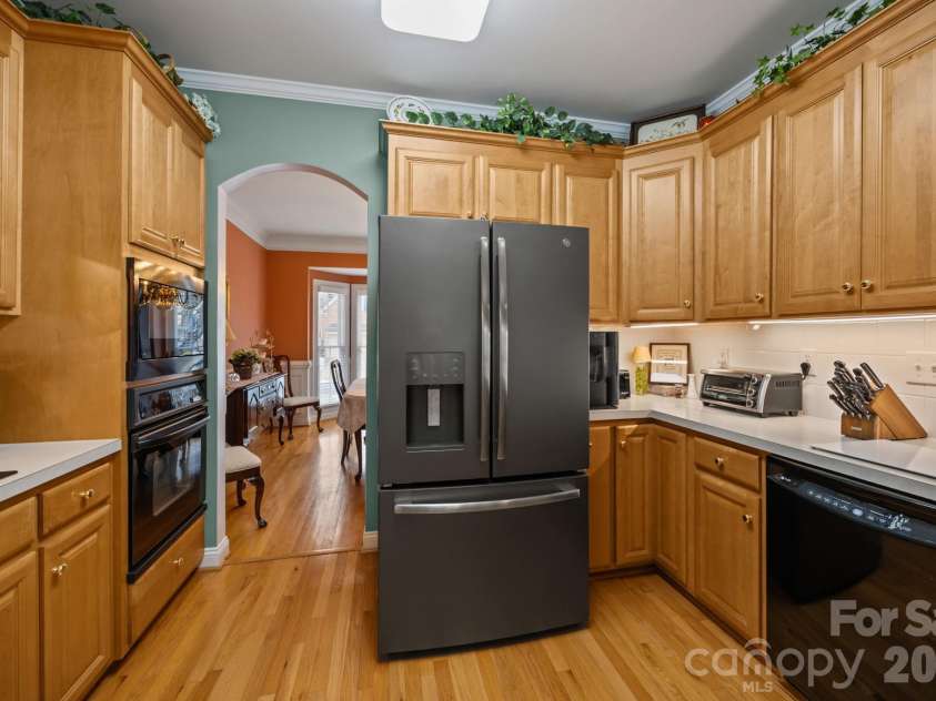 3036 Tifton Grass Lane, Charlotte, NC 28269.  MLS# CAR4341995, YatesRealty ID 8600. 
