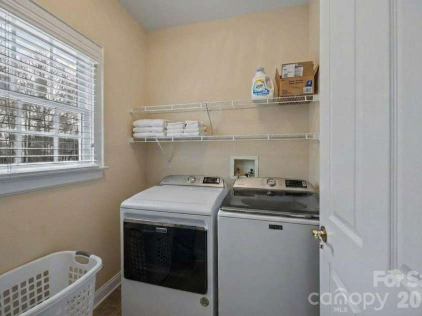 3036 Tifton Grass Lane, Charlotte, NC 28269.  MLS# CAR4341995, YatesRealty ID 8600. 