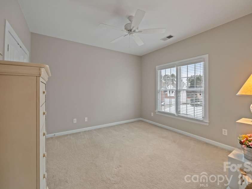 3036 Tifton Grass Lane, Charlotte, NC 28269.  MLS# CAR4341995, YatesRealty ID 8600. 