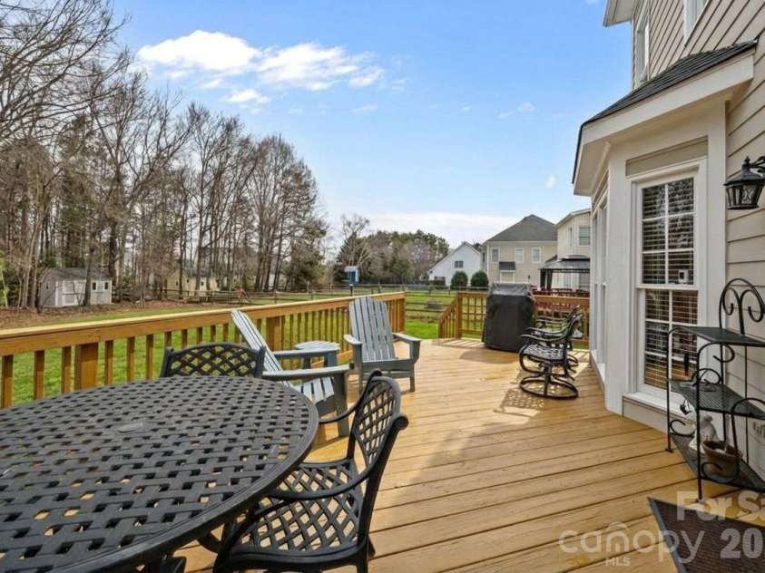 3036 Tifton Grass Lane, Charlotte, NC 28269.  MLS# CAR4341995, YatesRealty ID 8600. 