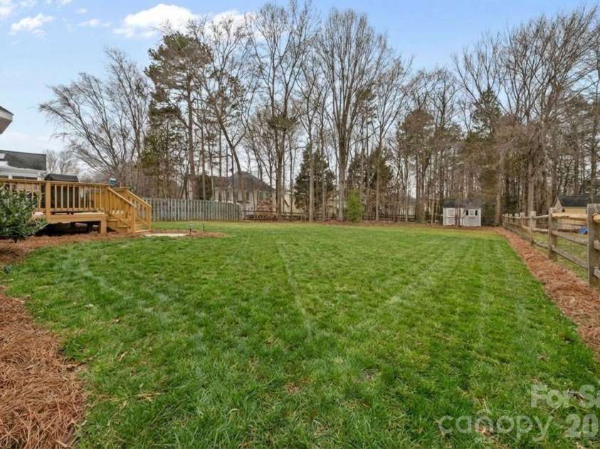 3036 Tifton Grass Lane, Charlotte, NC 28269.  MLS# CAR4341995, YatesRealty ID 8600. 