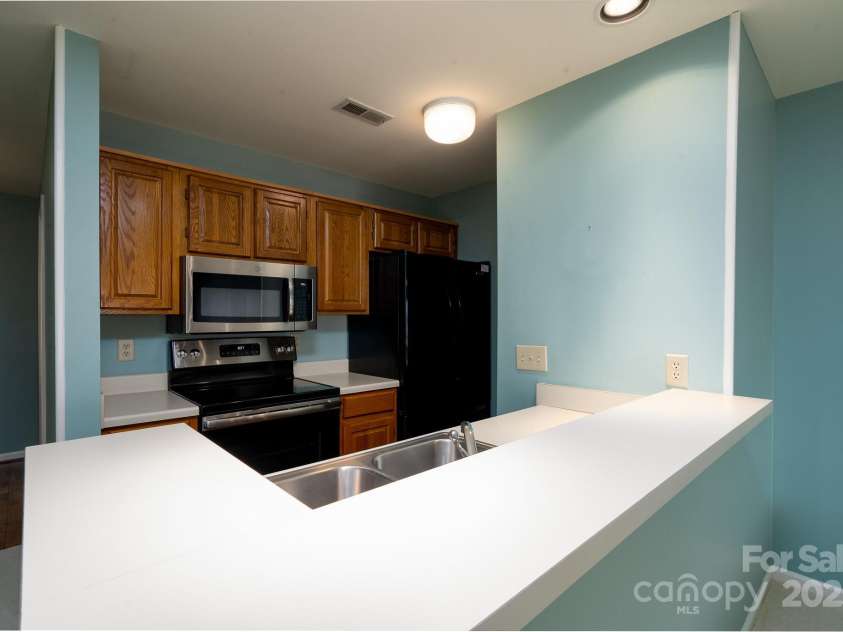 350 Northwest Drive, Davidson, NC 28036.  MLS# CAR4250720, YatesRealty ID 8600. 