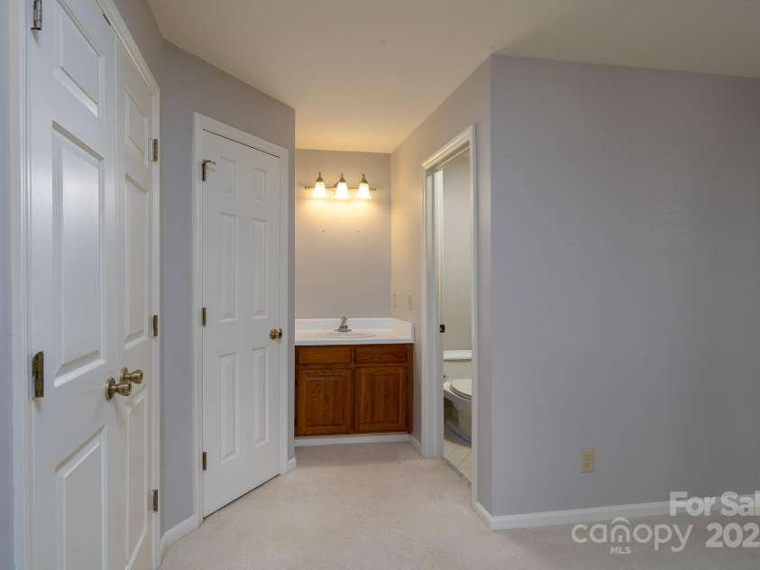 350 Northwest Drive, Davidson, NC 28036.  MLS# CAR4250720, YatesRealty ID 8600. 