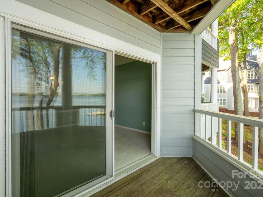 350 Northwest Drive, Davidson, NC 28036.  MLS# CAR4250720, YatesRealty ID 8600. 