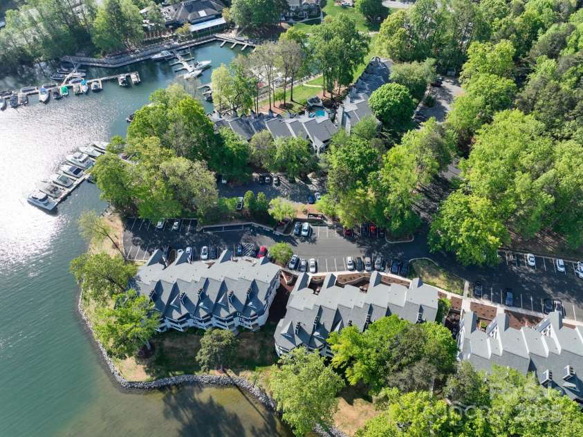 350 Northwest Drive, Davidson, NC 28036.  MLS# CAR4250720, YatesRealty ID 8600. 