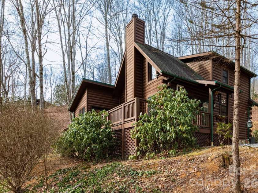 71 Honeymoon Lane, Maggie Valley, NC 28751.  MLS# CAR4342121, YatesRealty ID 8601. Front of Home