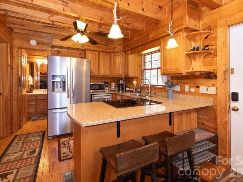 71 Honeymoon Lane, Maggie Valley, NC 28751.  MLS# CAR4342121, YatesRealty ID 8601. Kitchen