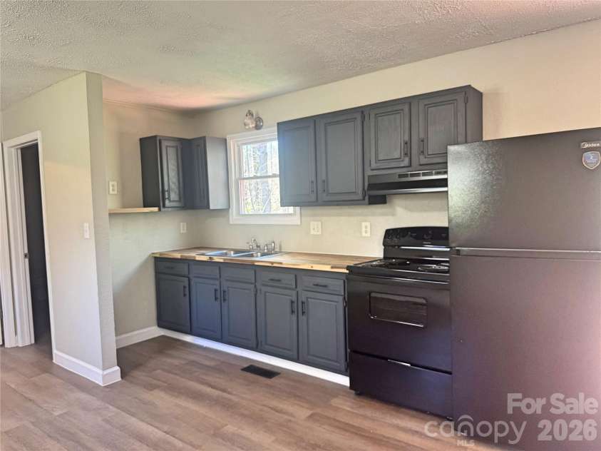 231 Pearidge Road, Bostic, NC 28018.  MLS# CAR4365747, YatesRealty ID 8602. 