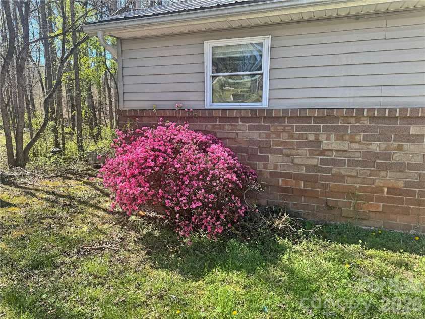 231 Pearidge Road, Bostic, NC 28018.  MLS# CAR4365747, YatesRealty ID 8602. 