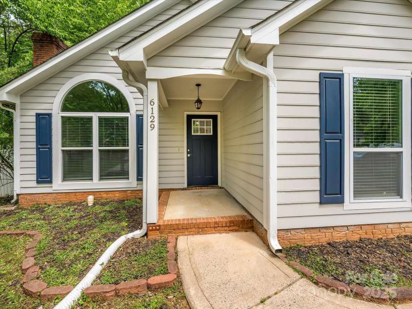 6129 Sunbridge Court, Charlotte, NC 28269.  MLS# CAR4250319, YatesRealty ID 8602. 