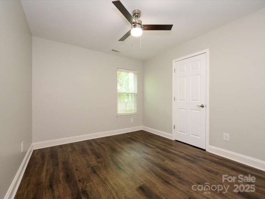 6129 Sunbridge Court, Charlotte, NC 28269.  MLS# CAR4250319, YatesRealty ID 8602. 
