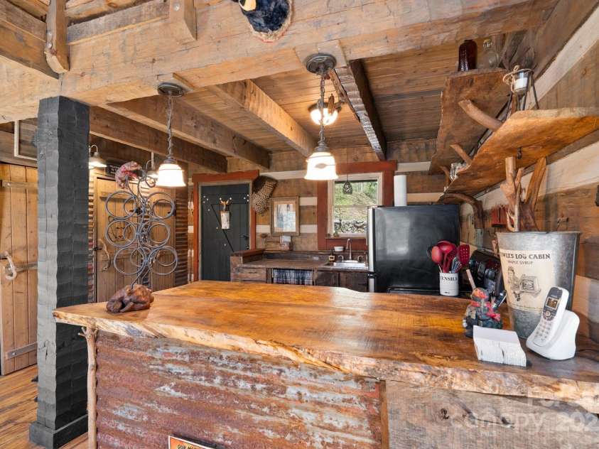 165 Pine Moss Trail, Hot Springs, NC 28743.  MLS# CAR4240103, YatesRealty ID 8603. 