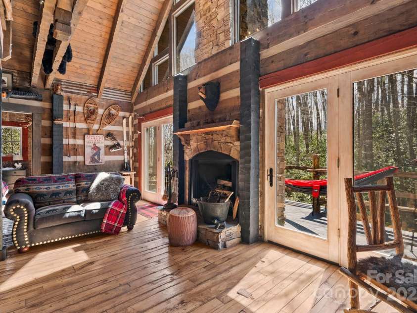 165 Pine Moss Trail, Hot Springs, NC 28743.  MLS# CAR4240103, YatesRealty ID 8603. 