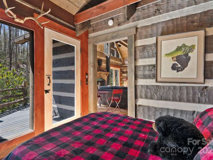 165 Pine Moss Trail, Hot Springs, NC 28743.  MLS# CAR4240103, YatesRealty ID 8603. 