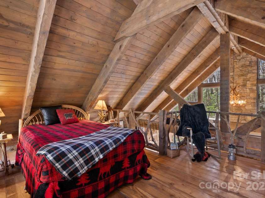 165 Pine Moss Trail, Hot Springs, NC 28743.  MLS# CAR4240103, YatesRealty ID 8603. 