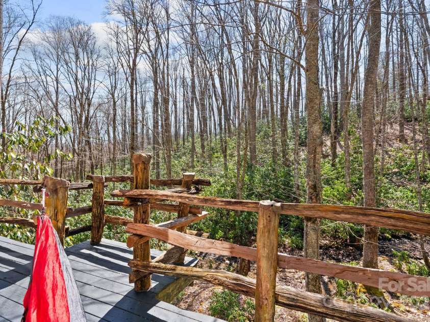165 Pine Moss Trail, Hot Springs, NC 28743.  MLS# CAR4240103, YatesRealty ID 8603. 