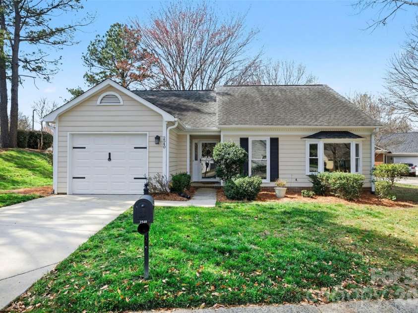 2540 Dalston Lane, Charlotte, NC 28210.  MLS# CAR4353886, YatesRealty ID 8604. 