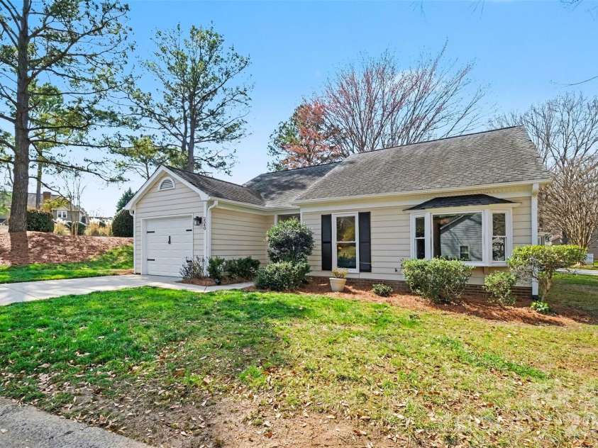2540 Dalston Lane, Charlotte, NC 28210.  MLS# CAR4353886, YatesRealty ID 8604. 