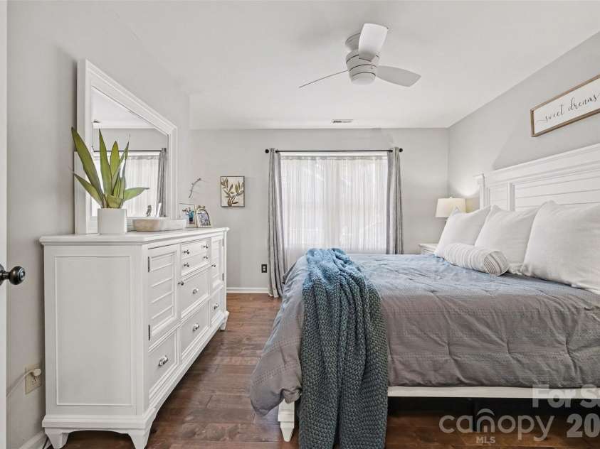 2540 Dalston Lane, Charlotte, NC 28210.  MLS# CAR4353886, YatesRealty ID 8604. 