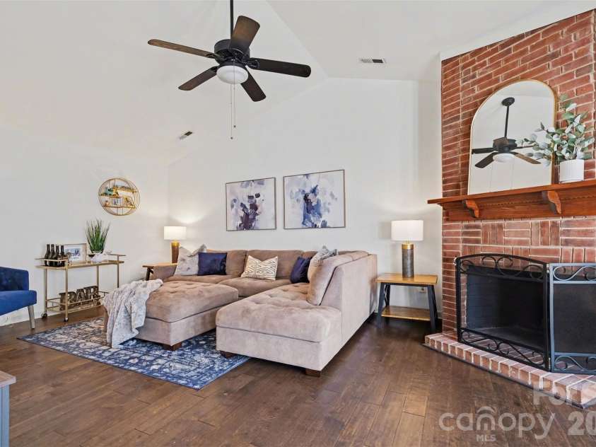 2540 Dalston Lane, Charlotte, NC 28210.  MLS# CAR4353886, YatesRealty ID 8604. 