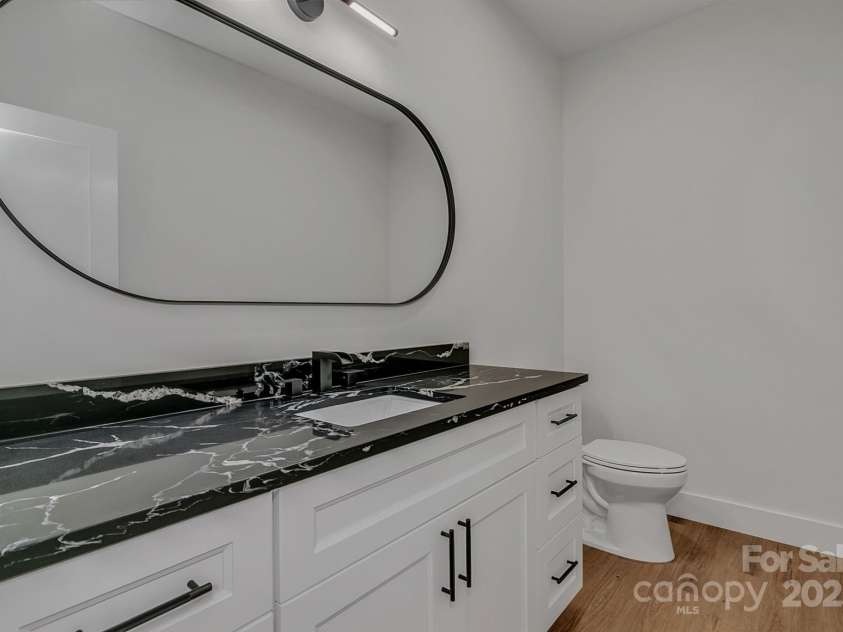 386 Donna Lane, Fairview, NC 28730.  MLS# CAR4250665, YatesRealty ID 8605. 