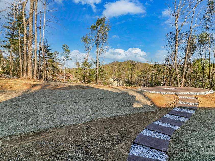 386 Donna Lane, Fairview, NC 28730.  MLS# CAR4250665, YatesRealty ID 8605. 