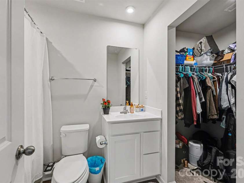 5051 Daybell Street, Charlotte, NC 28214.  MLS# CAR4364729, YatesRealty ID 8605. 