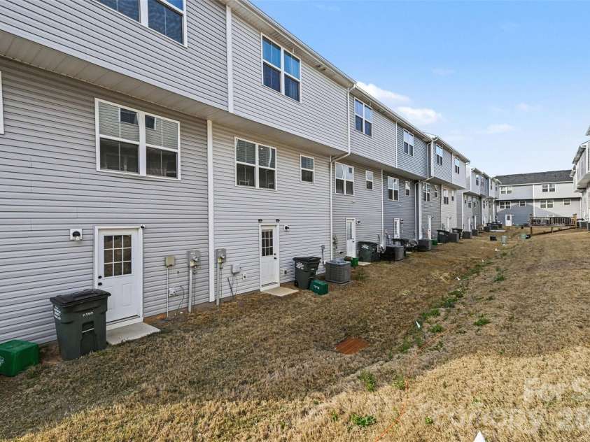 5051 Daybell Street, Charlotte, NC 28214.  MLS# CAR4364729, YatesRealty ID 8605. 
