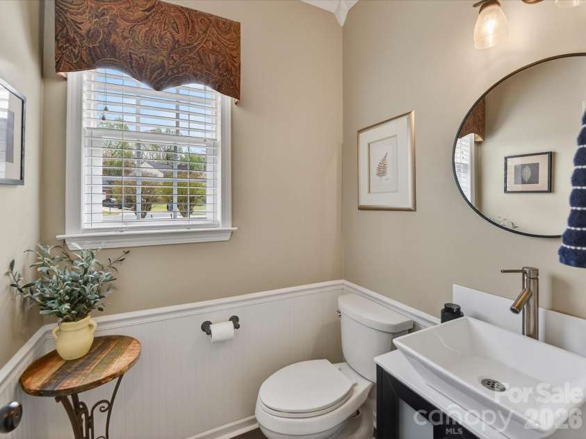 2901 Alpine Forest Court, Charlotte, NC 28270.  MLS# CAR4365010, YatesRealty ID 8607. Powder room