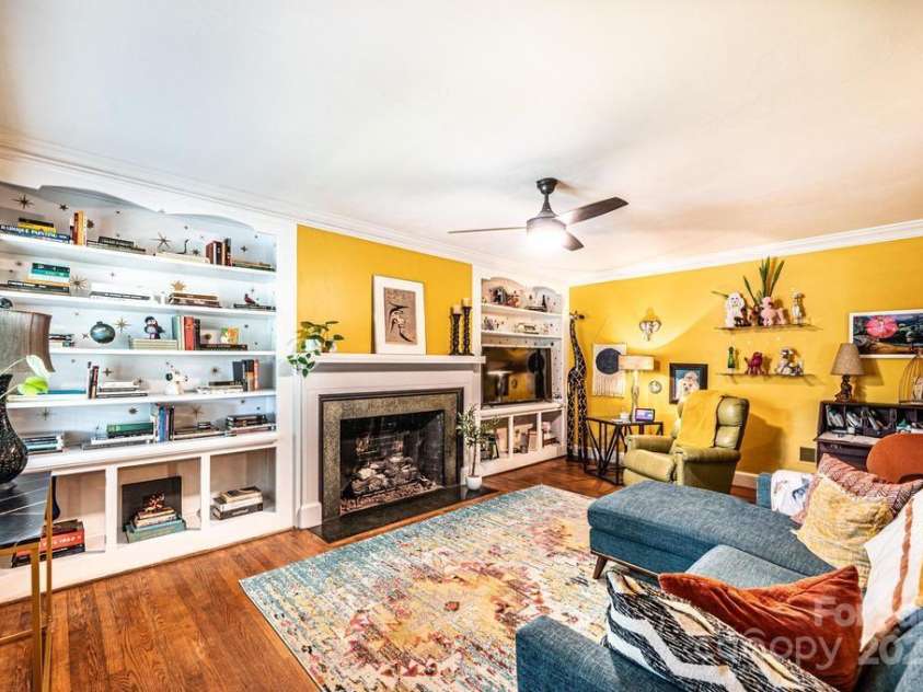 310 1st Street, Hickory, NC 28601.  MLS# CAR4247999, YatesRealty ID 8609. 