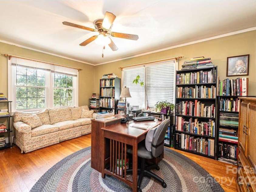 310 1st Street, Hickory, NC 28601.  MLS# CAR4247999, YatesRealty ID 8609. 