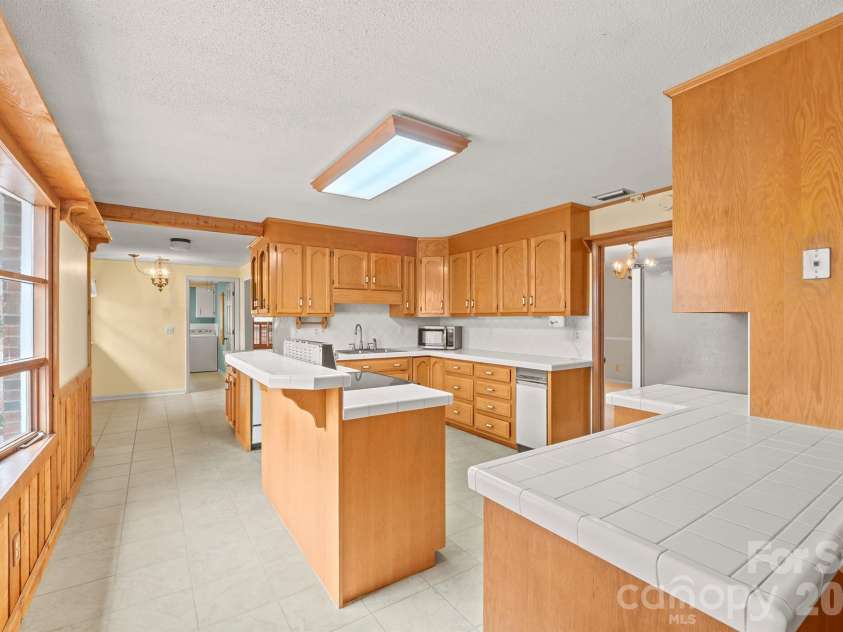 333 Sandy Ford Road, Mount Holly, NC 28120.  MLS# CAR4350892, YatesRealty ID 8609. 