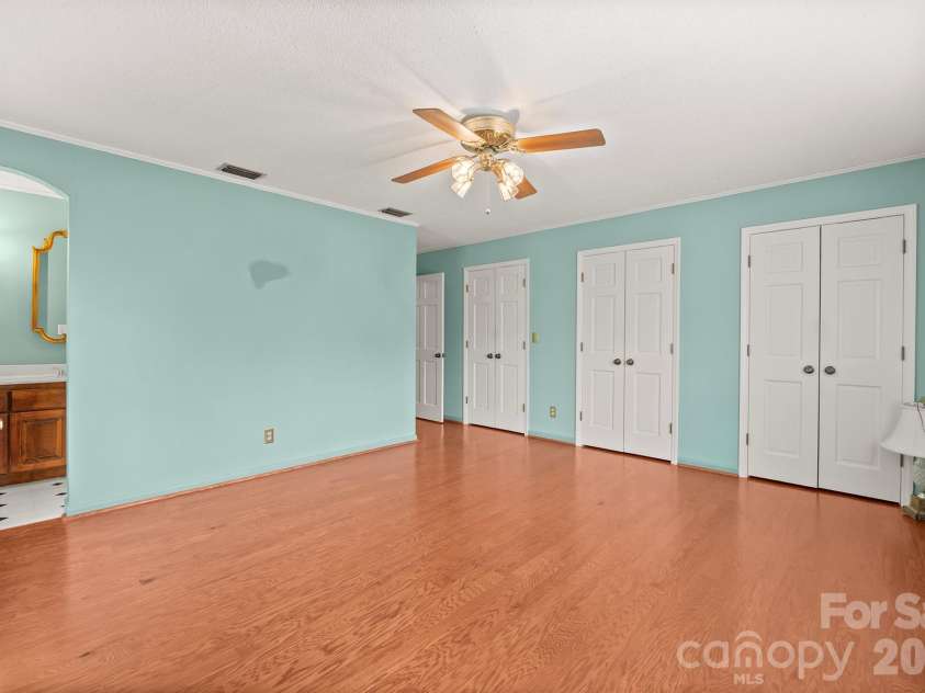 333 Sandy Ford Road, Mount Holly, NC 28120.  MLS# CAR4350892, YatesRealty ID 8609. 