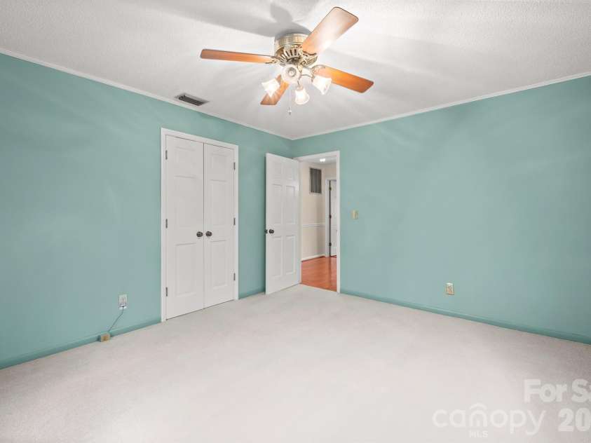 333 Sandy Ford Road, Mount Holly, NC 28120.  MLS# CAR4350892, YatesRealty ID 8609. 