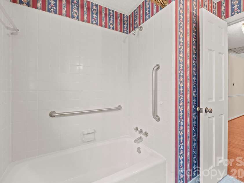 333 Sandy Ford Road, Mount Holly, NC 28120.  MLS# CAR4350892, YatesRealty ID 8609. 
