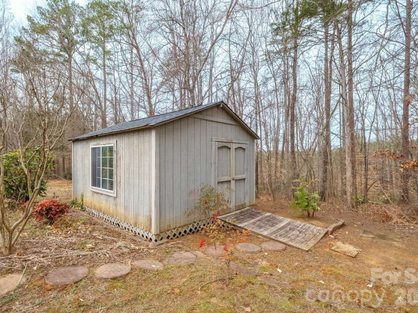 333 Sandy Ford Road, Mount Holly, NC 28120.  MLS# CAR4350892, YatesRealty ID 8609. 