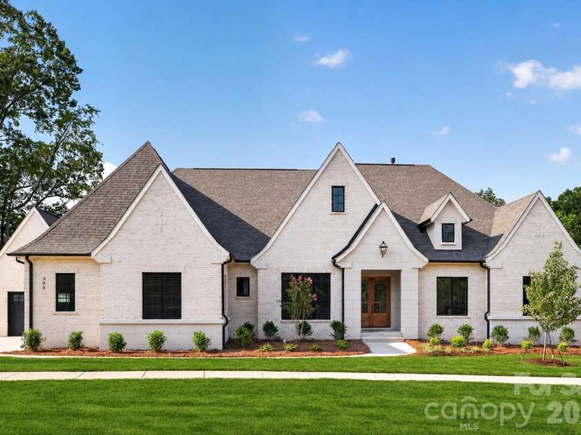 303 River Birch Lane, Weddington, NC 28104.  MLS# CAR4312159, YatesRealty ID 861. 