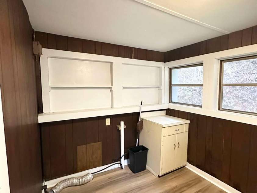 3700 Blowing Rock Boulevard, Lenoir, NC 28645.  MLS# CAR4222663, YatesRealty ID 861. 