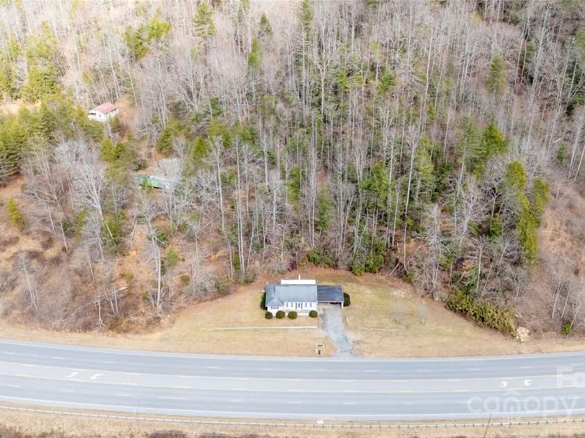 3700 Blowing Rock Boulevard, Lenoir, NC 28645.  MLS# CAR4222663, YatesRealty ID 861. 