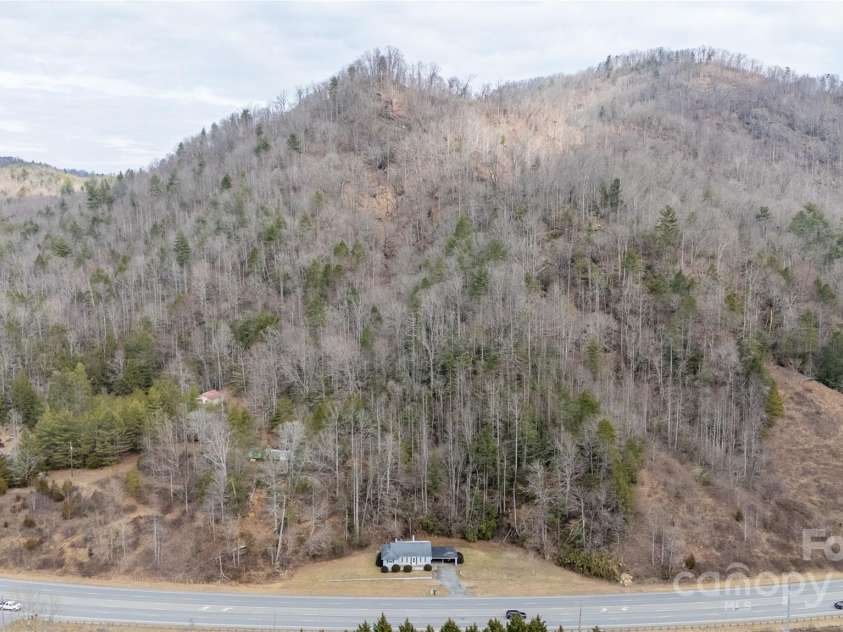 3700 Blowing Rock Boulevard, Lenoir, NC 28645.  MLS# CAR4222663, YatesRealty ID 861. 