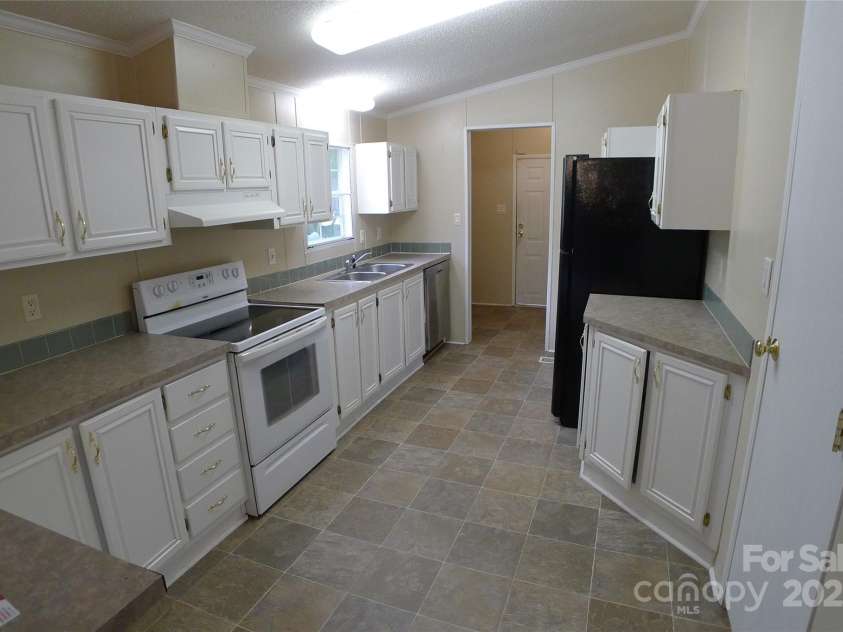 4350 US 158 Highway Highway, Advance, NC 27006.  MLS# CAR4318126, YatesRealty ID 861. 