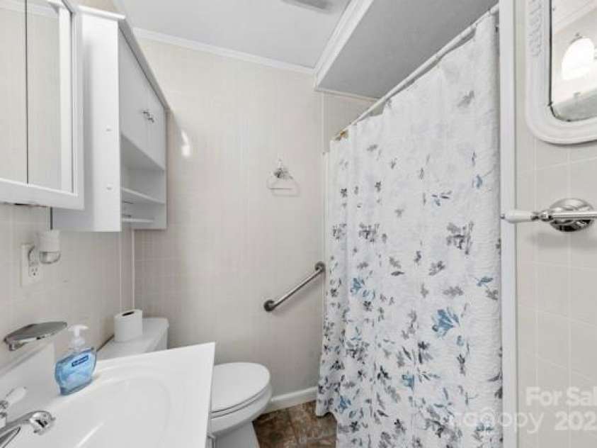 121 Alexis Forest Drive, Stanley, NC 28164.  MLS# CAR4228119, YatesRealty ID 8610. 