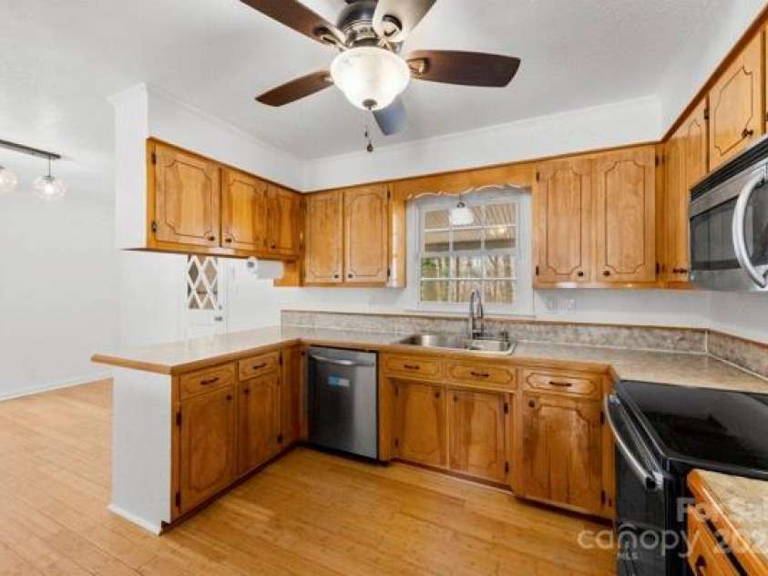 121 Alexis Forest Drive, Stanley, NC 28164.  MLS# CAR4228119, YatesRealty ID 8610. 