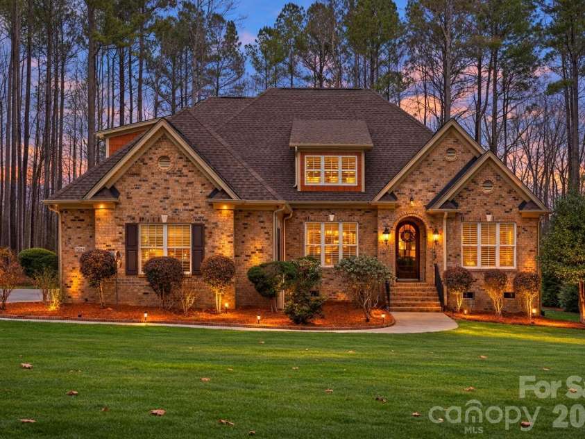 7404 Bay Cove Court, Denver, NC 28037.  MLS# CAR4353198, YatesRealty ID 8610. 